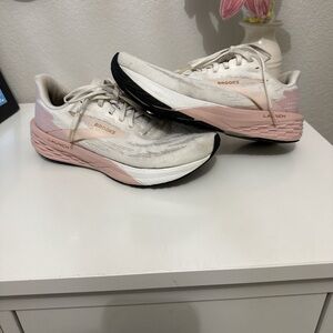 Brooks Women's Athletic Shoes - White and Pink